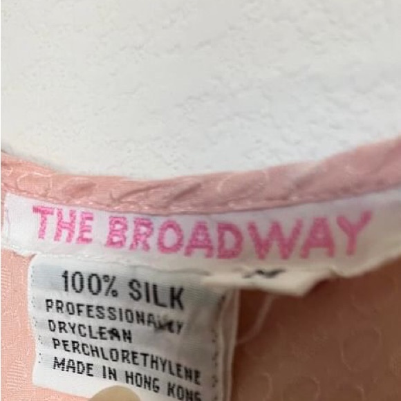 Vintage The Broadway 100% Silk Pink Cami- Size Small - Picture 3 of 7